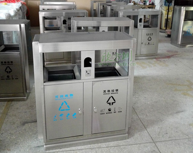 高鐵站不銹鋼分類(lèi)垃圾桶工廠批量生產(chǎn)圖